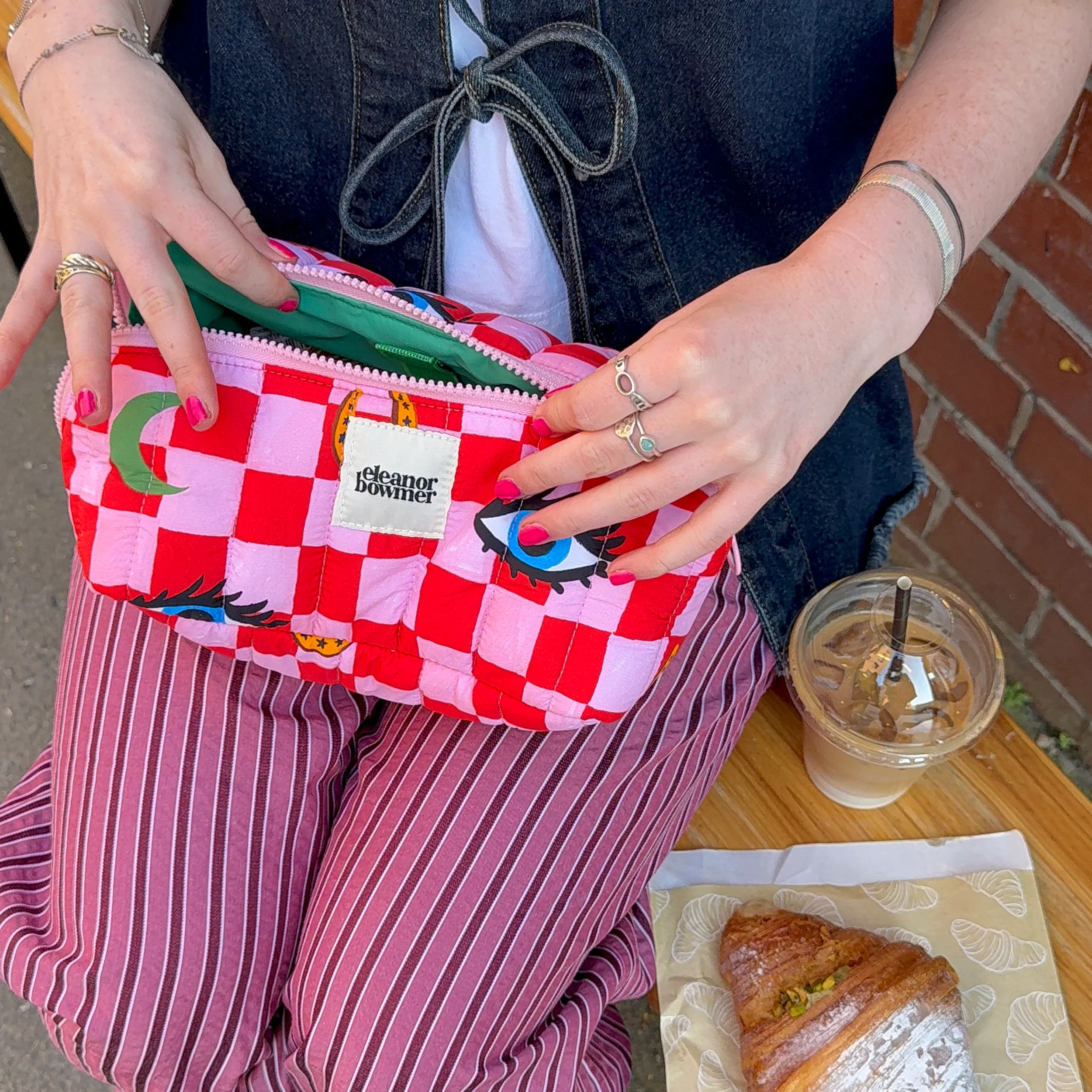 Checker Icons Flat Lay Wash Bag - Image 3