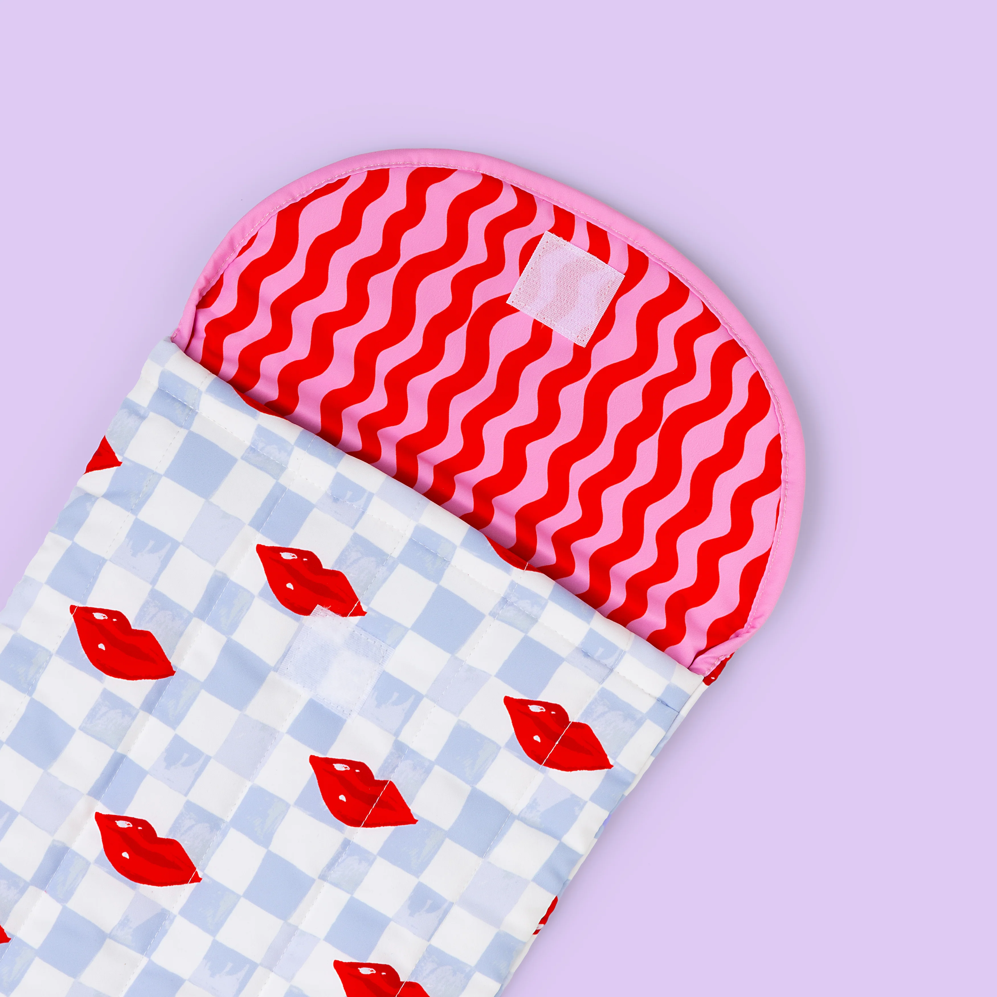Checkerboard Lips Quilted Laptop Case - Image 2