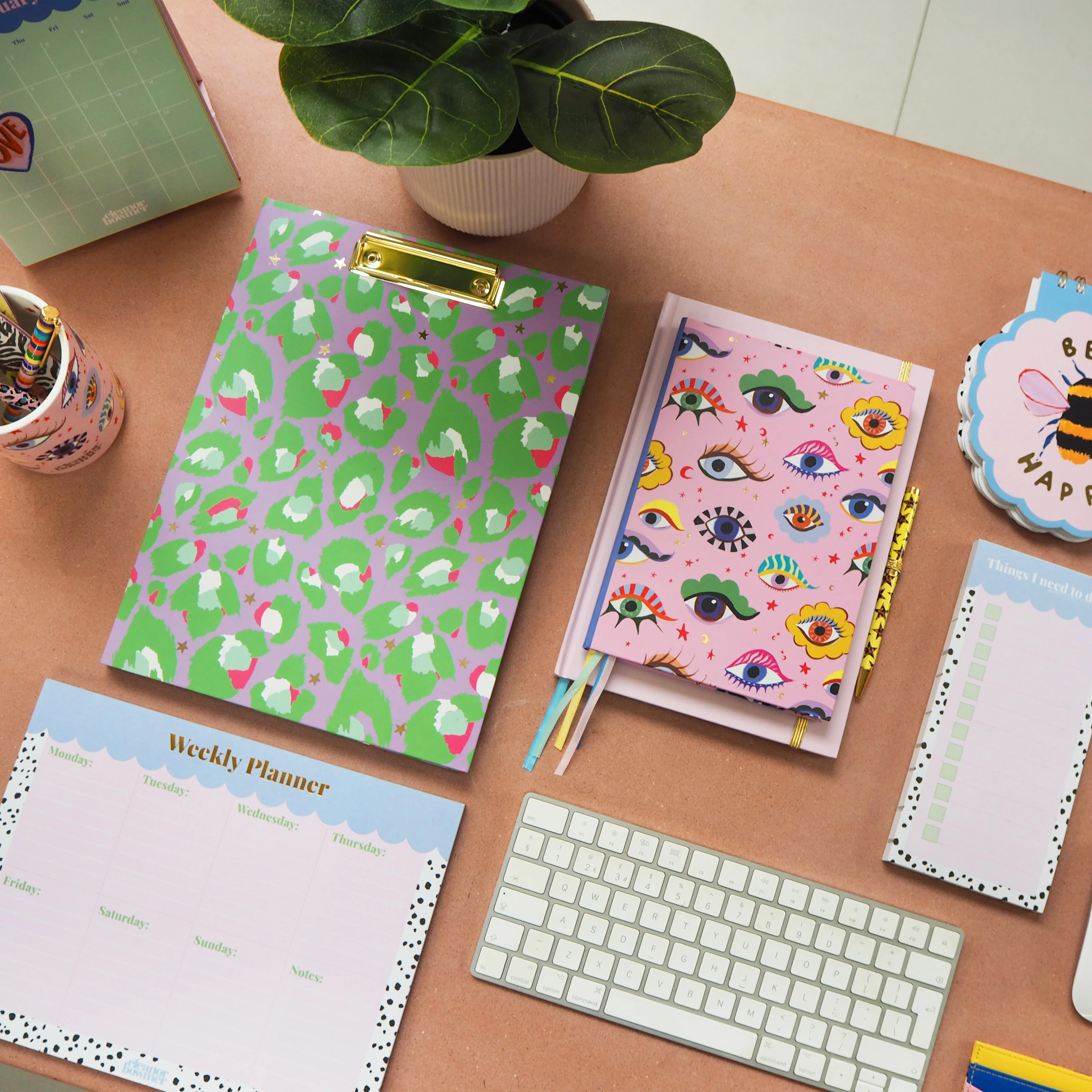 Leopard Star Padfolio - Image 5