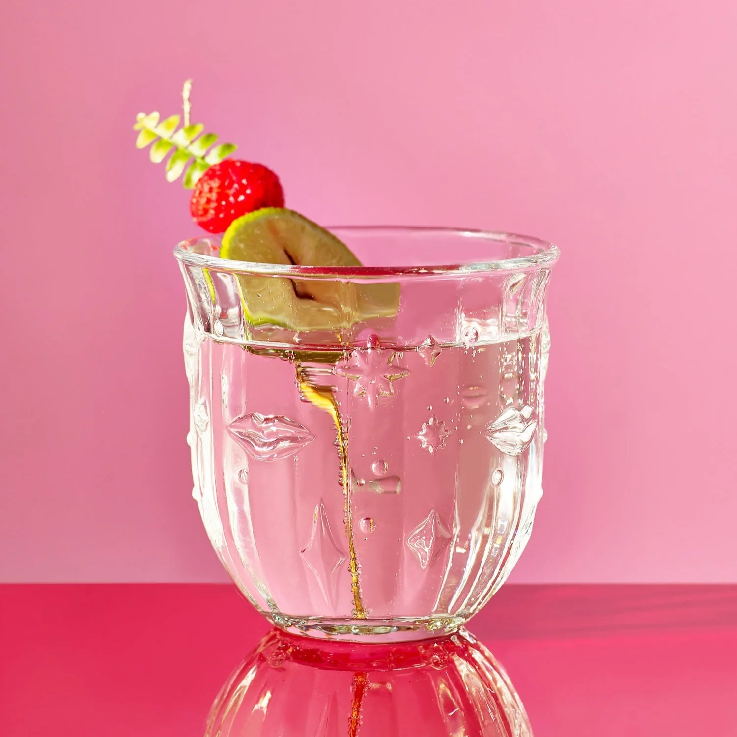 Electric Coast Lips & Stars Glass Tumblers - Set of 4 - Image 3