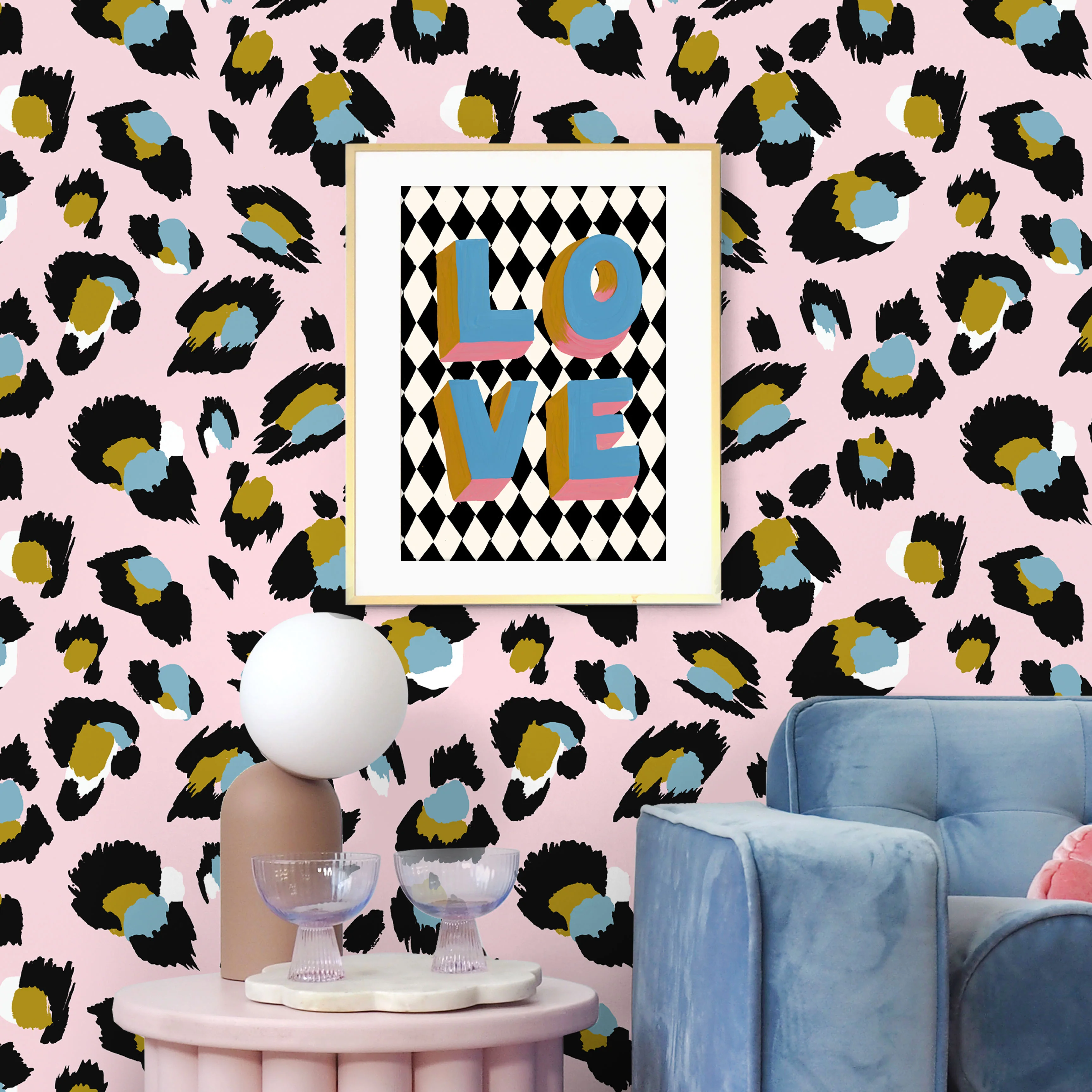 LOVE Harlequin Check Print - Image 2