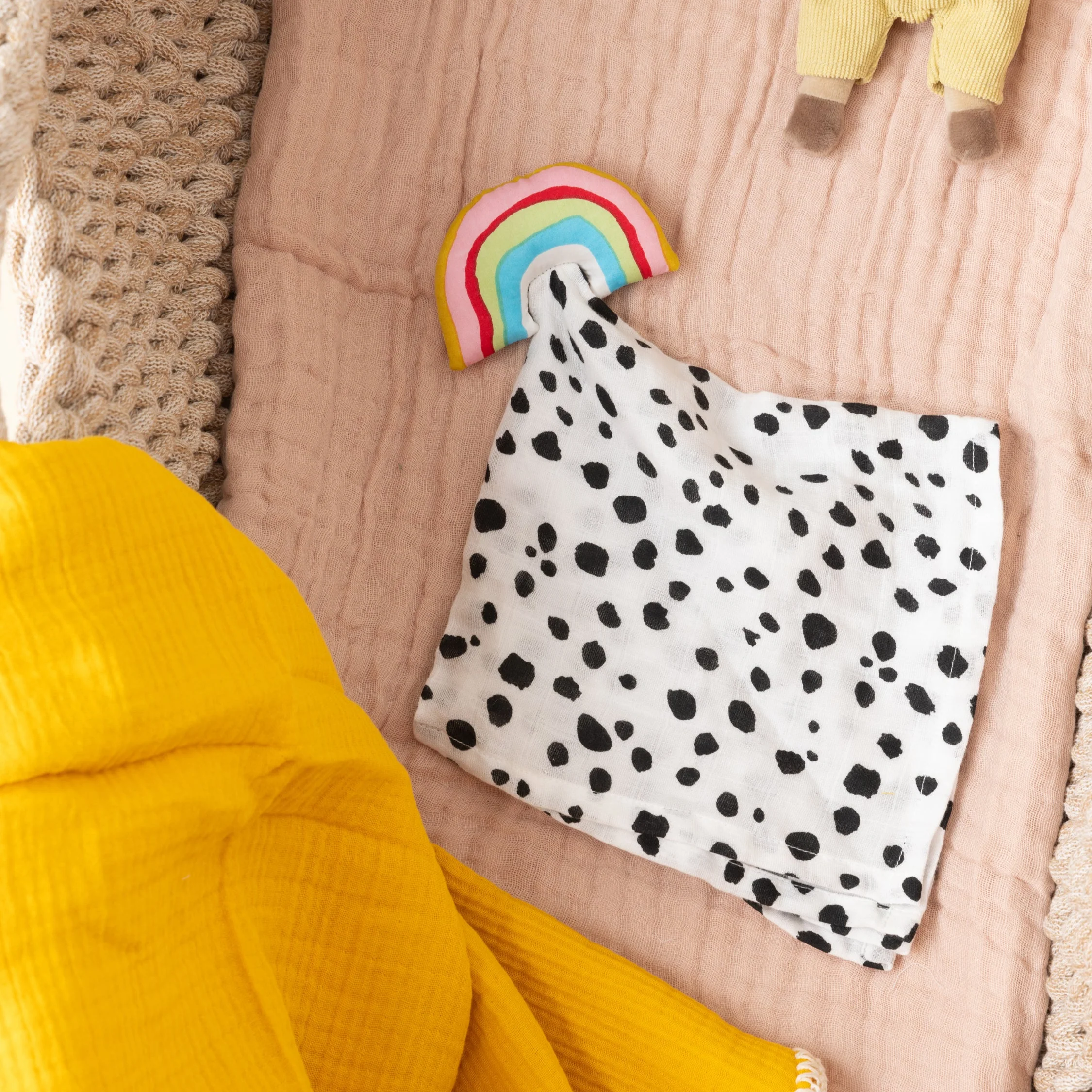 Baby Rainbow Muslin Comforter - Image 5