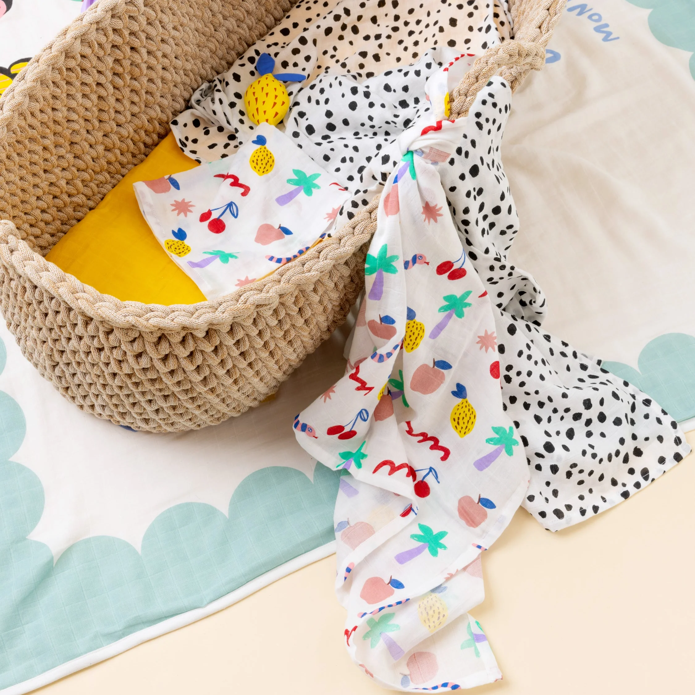 Baby Muslin Comforter Set - Image 3